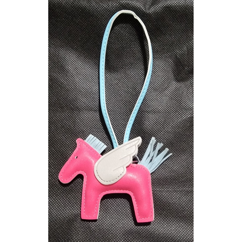 Set of‎ 2 Pegasus Horse Bag Charms Faux Leather Pink White Blue Grey Wings - Picture 3 of 3